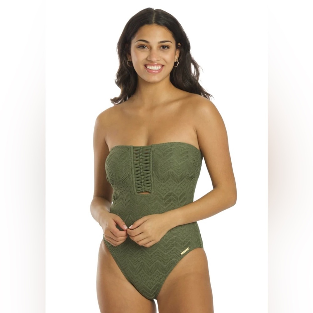 VINCE CAMUTO Women's Crochet Lace Bandeau One Piece Swimsuit